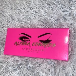 Anastasia Beverly Hills x Alyssa Edwards pallet